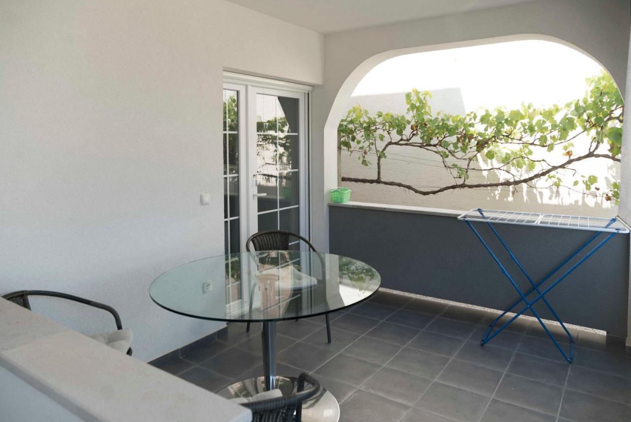 Apartment Franka Vir Exterior photo